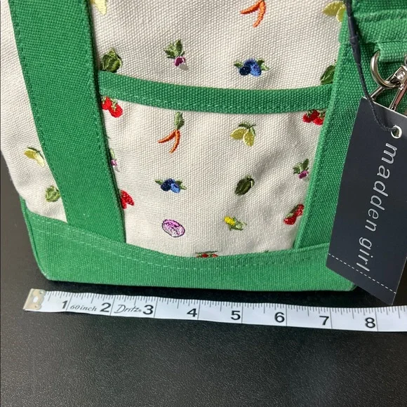 Madden Girl | Farmers Market Veggie Mini Tote w/ Matching Wallet & Hair Fun 🍅🥕🌽 - Picture 15 of 17